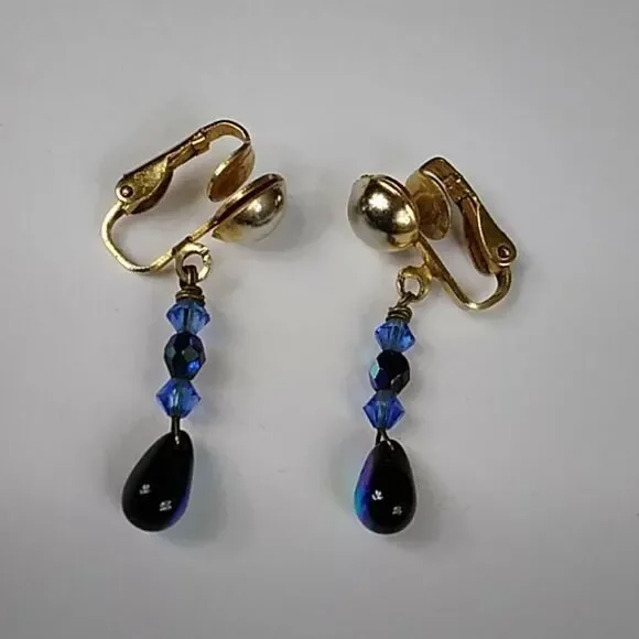 Vintage Earrings - Picture 2 of 6